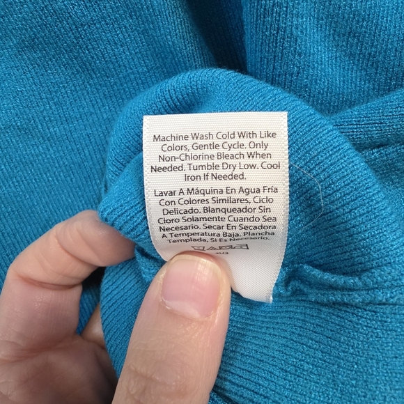 EUC Sofia Jeans V-Neck Mesh Pullover Sweater in Mykonos Blue - Picture 5 of 6